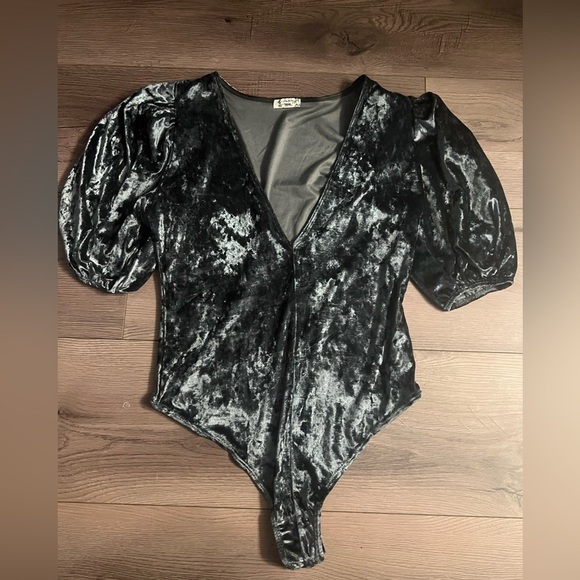 Free People Don’t You Wish‎ Velvet Bodysuit Sunflower Seed - Picture 4 of 8